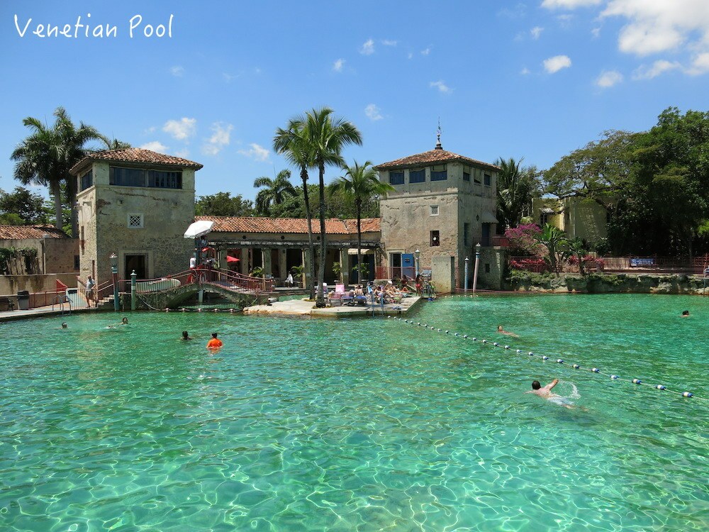 veneciano-piscina-Miami