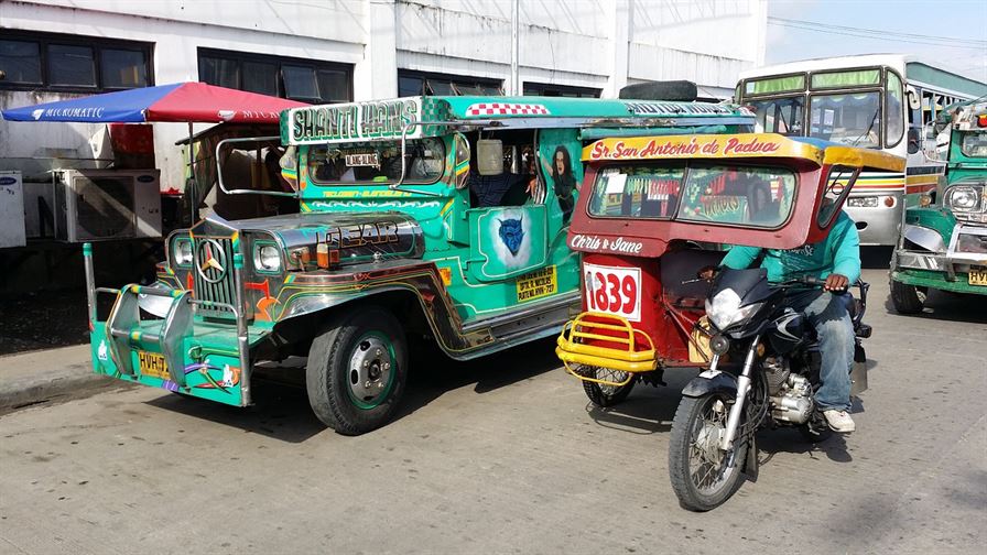 jeepney triciclo transporte filipinas